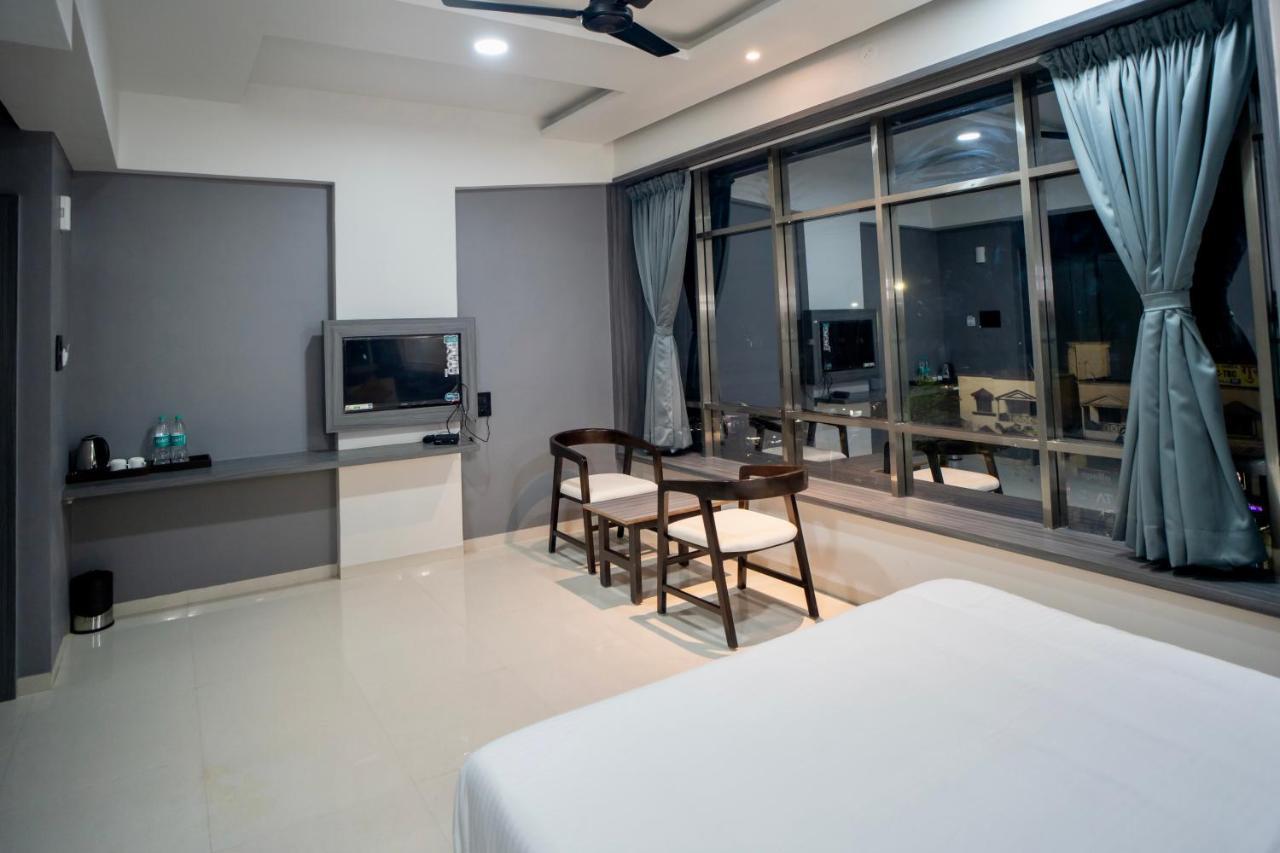 סולאפור Hotel Oberon מראה חיצוני תמונה